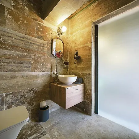Отель Aysel House *
