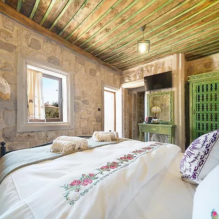 Отель Aysel House *