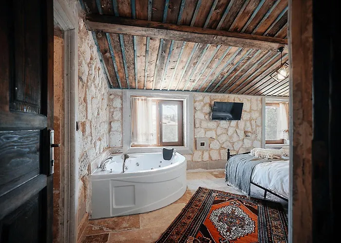 Отель Aysel House *